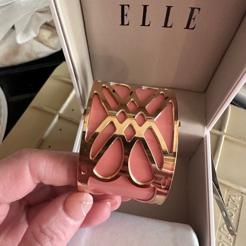 Elle Gold and Pink Women's Bracelet